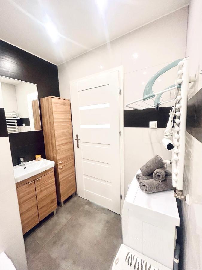 Downtownapartments Andy Air-Conditioned, Underground Parking Available Rzeszów Buitenkant foto